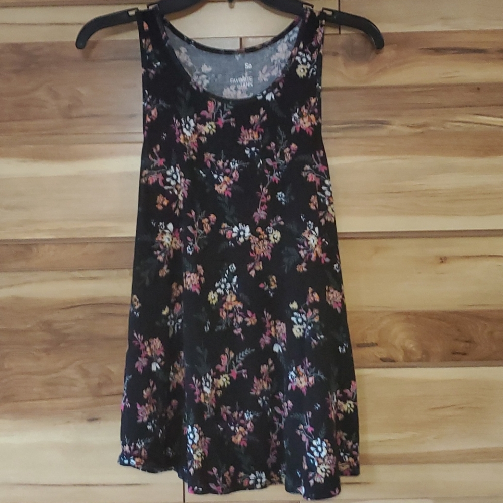 SO Floral black top